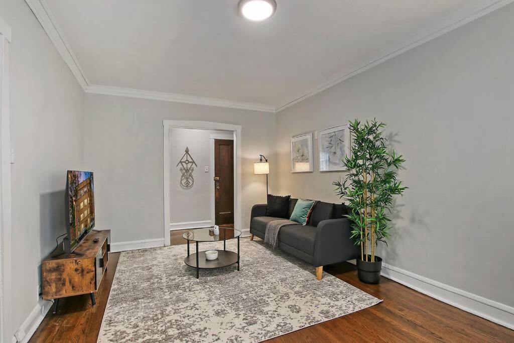 1br Serene And Cozy - Manor 2 Chicago